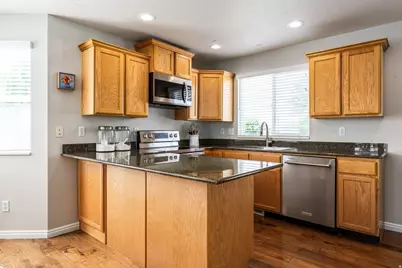 1292 W 2050 S, Woods Cross, UT 84087 - Photo 6