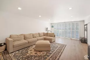 939 S Donner Way, Salt Lake City, UT 84108 - Photo 4