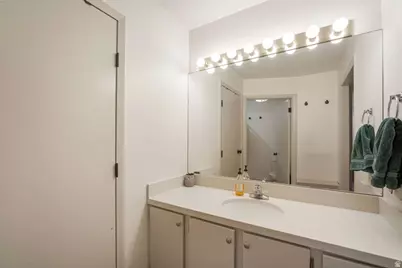939 S Donner Way #101, Salt Lake City, UT 84108 - Photo 12
