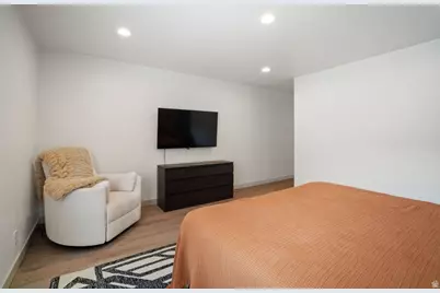 939 S Donner Way #101, Salt Lake City, UT 84108 - Photo 10