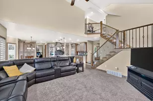 1043 E Mach Schnell Dr, Sandy, UT 84094 - Photo 6