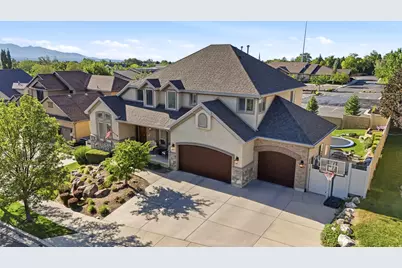 1043 E Mach Schnell Dr, Sandy, UT 84094 - Photo 2