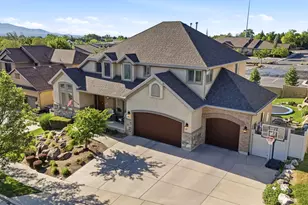 1043 E Mach Schnell Dr, Sandy, UT 84094 - Photo 2