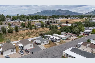 2600 N Hill Field Rd #5, Layton, UT 84041 - Photo 32