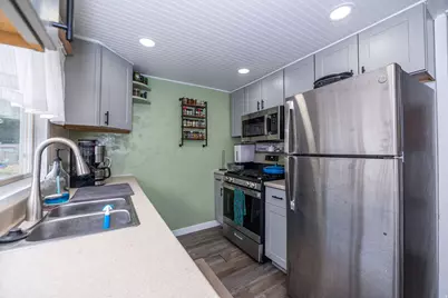 2600 N Hill Field Rd #5, Layton, UT 84041 - Photo 10