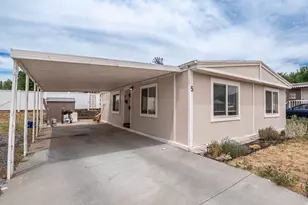 2600 N Hill Field Rd, Layton, UT 84041 - Photo 22