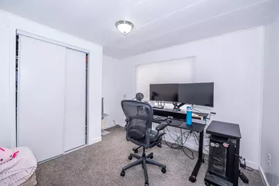 2600 N Hill Field Rd #5, Layton, UT 84041 - Photo 8