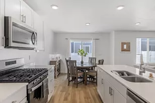 1786 E Eagle View Ln, Eagle Mountain, UT 84005 - Photo 6
