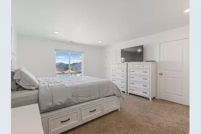 1786 E Eagle View Ln, Eagle Mountain, UT 84005 - Photo 12