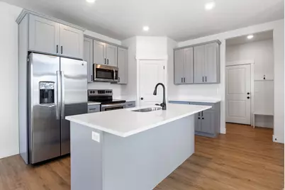 515 W Caroles Way #125, Tooele, UT 84074 - Photo 8