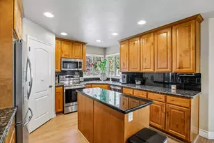 4963 W Amethyst Dr, West Jordan, UT 84081 - Photo 10