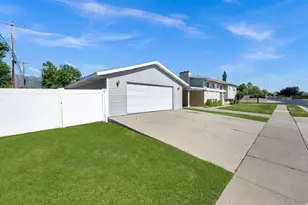 6117 S Glen Oaks St, Murray, UT 84107 - Photo 4