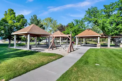 4417 S Dunraven Dr, West Valley, UT 84119 - Photo 18