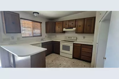 4527 S Tanglewood Dr, Holladay, UT 84117 - Photo 6