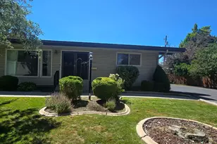4527 S Tanglewood Dr, Holladay, UT 84117 - Photo 2