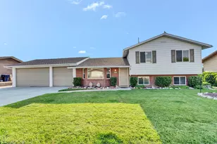 1452 S 875 W, Woods Cross, UT 84087 - Photo 2