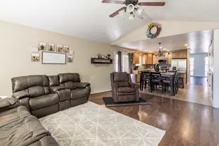 927 S 2050 W, Vernal, UT 84078 - Photo 10