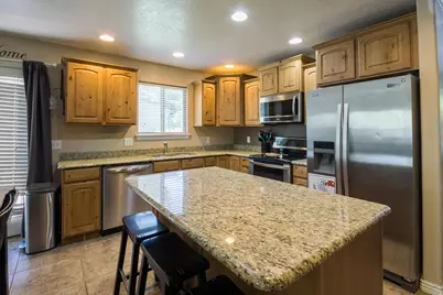 927 S 2050 W, Vernal, UT 84078 - Photo 4