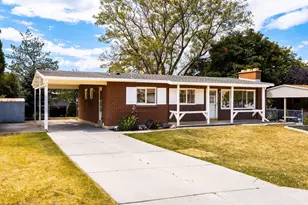 348 E 300 N, Centerville, UT 84014 - Photo 2