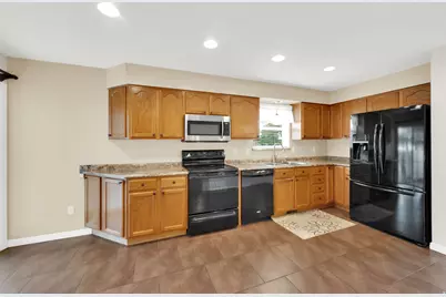 3662 W 5215 S, Salt Lake City, UT 84118 - Photo 8