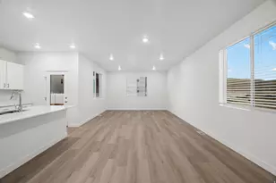 882 E Eden St, Eagle Mountain, UT 84005 - Photo 10