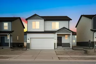 882 E Eden St, Eagle Mountain, UT 84005 - Photo 2