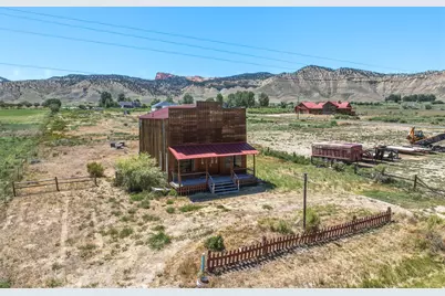 511 N Main St, Tropic, UT 84776 - Photo 28