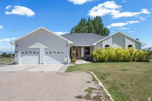 1843 W 1500 S, Vernal, UT 84078 - Photo 2