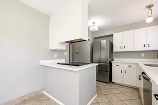 394 E Bridlewood Dr S, Salt Lake City, UT 84107 - Photo 2