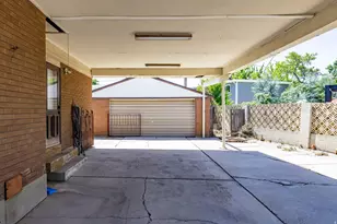 394 E Bridlewood Dr S, Salt Lake City, UT 84107 - Photo 22