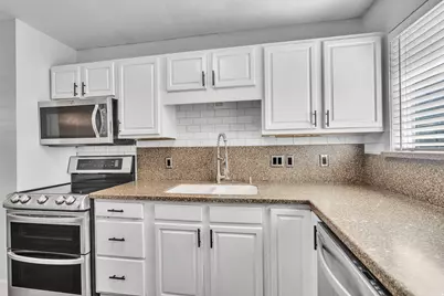 3070 8525, West Jordan, UT 84088 - Photo 6