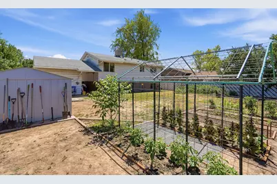 277 E 1150 N, Layton, UT 84041 - Photo 18