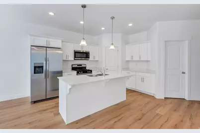 1554 N 3950 W, Lehi, UT 84043 - Photo 4