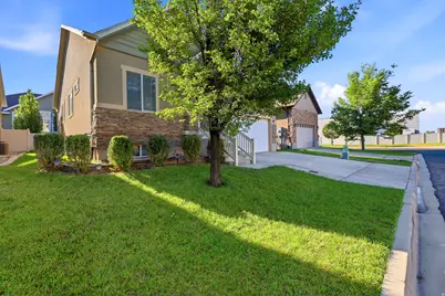 2309 S 2040 W, Woods Cross, UT 84087 - Photo 4