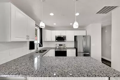1236 W 1975 S, Woods Cross, UT 84087 - Photo 8