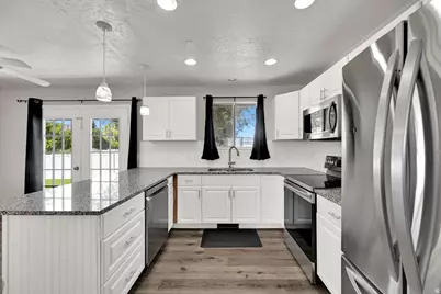 1236 W 1975 S, Woods Cross, UT 84087 - Photo 6