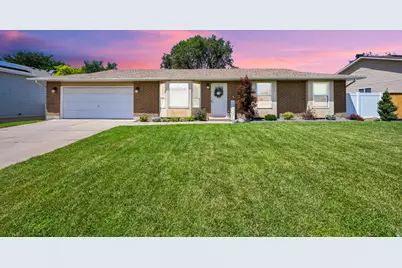 1236 W 1975 S, Woods Cross, UT 84087 - Photo 2