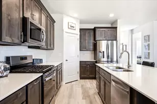 3795 S 4250 W, West Haven, UT 84401 - Photo 14