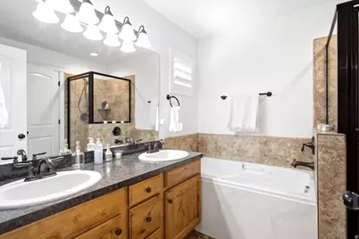 3613 W 100 S, Layton, UT 84041 - Photo 14