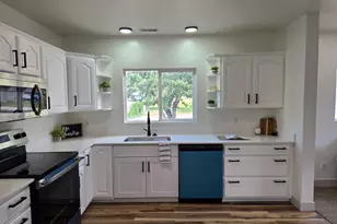421 N 50 W, Tooele, UT 84074 - Photo 8