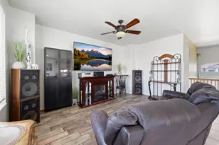 969 W Foxboro Dr S, North Salt Lake, UT 84054 - Photo 12