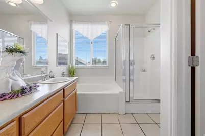 969 W Foxboro Dr S, North Salt Lake, UT 84054 - Photo 14