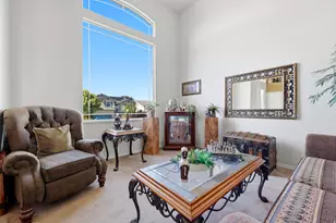 969 W Foxboro Dr S, North Salt Lake, UT 84054 - Photo 2