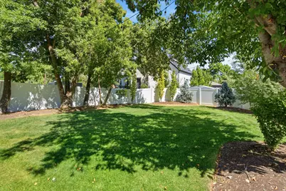 635 E 2550 N, Provo, UT 84604 - Photo 70