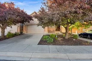 13712 S Mount Cortina Way W, Riverton, UT 84065 - Photo 2
