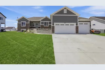 3237 S 5100 W, Hooper, UT 84315 - Photo 1
