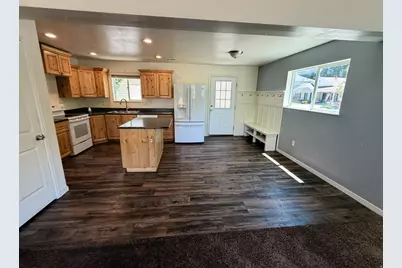 695 W 760 S, Logan, UT 84321 - Photo 4