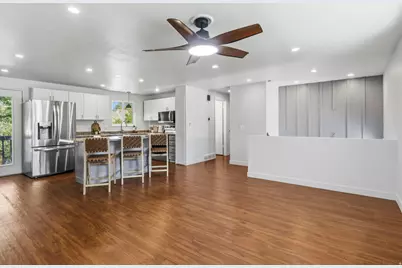 8054 S Boysenberry Dr, Sandy, UT 84093 - Photo 4
