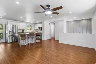 8054 S Boysenberry Dr, Sandy, UT 84093 - Photo 4