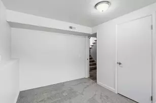8054 S Boysenberry Dr, Sandy, UT 84093 - Photo 12